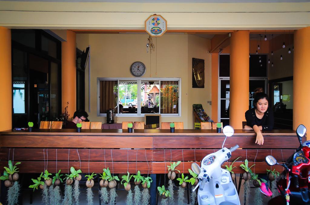 Manee Cool Mueang Hotel Chiang Mai Exterior photo